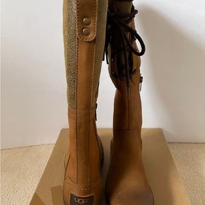SALE 🎄☃️🎄!!  UGG Women Elsa Tall Boots.